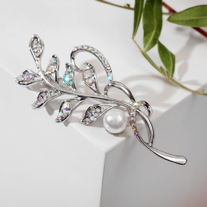 Брошь &laquo;Ветвь&raquo; с жемчужиной, цвет радужный в серебре