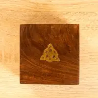 Шкатулка "Трикветр" 10х10х6 см, дерево шишам