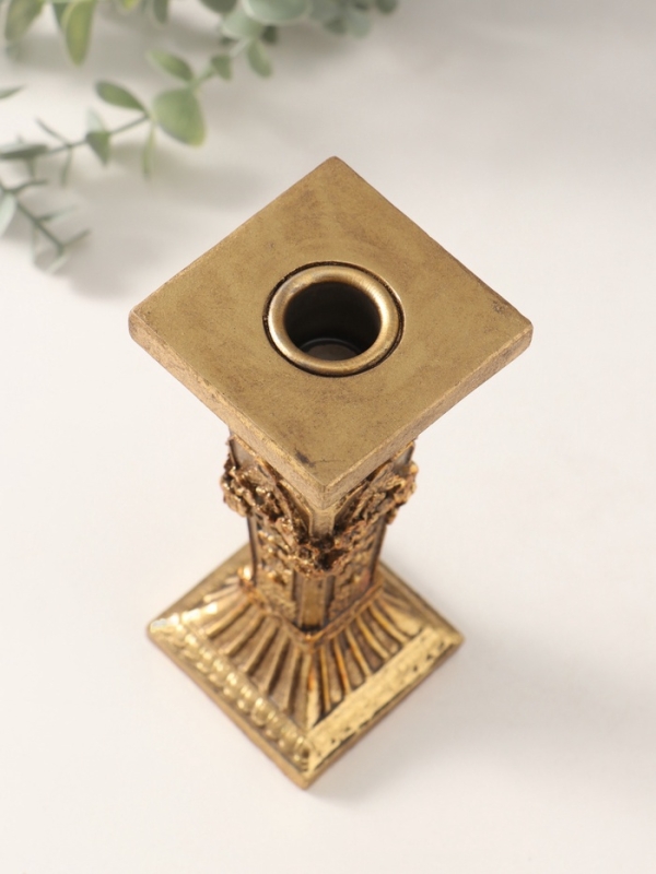 Подсвечник полистоун на 1 свечу "Римская колонна с цветами" состаренное золото 7х7х17 см