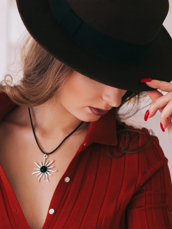 Кулон на шнурке &laquo;Солнце&raquo;, цвет чёрный в чернёном серебре на чёрном шнурке, 45 см