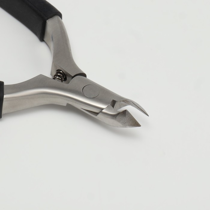 Кусачки педикюрные &laquo;Premium&raquo;, скрытая пружина, 11,5 см, длина лезвия - 6 мм, цвет серебристый/чёрный