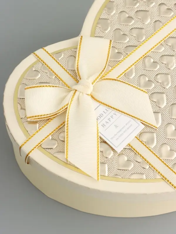 Набор коробок 3 в 1 сердца 22 х 20 х 9;  18.5 х 17 х 7.5; 16 х 14 х 6 см