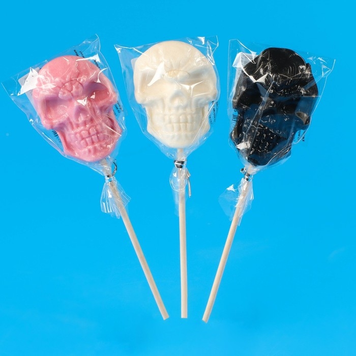 Хеллоуин. Карамель леденцовая "Черепа" на палочке, 24 г