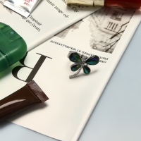 Кольцо безразмерное &laquo;Стрекоза&raquo;, галиотис, зелёное в серебре