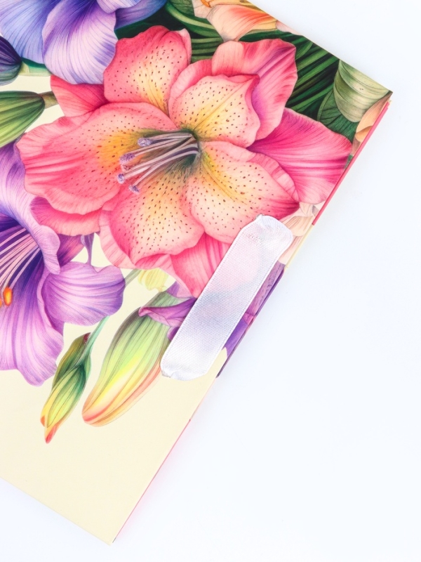 Пакет подарочный вертикальный &laquo;Акварельный букет&raquo;, MS 18 х 23 х10 см