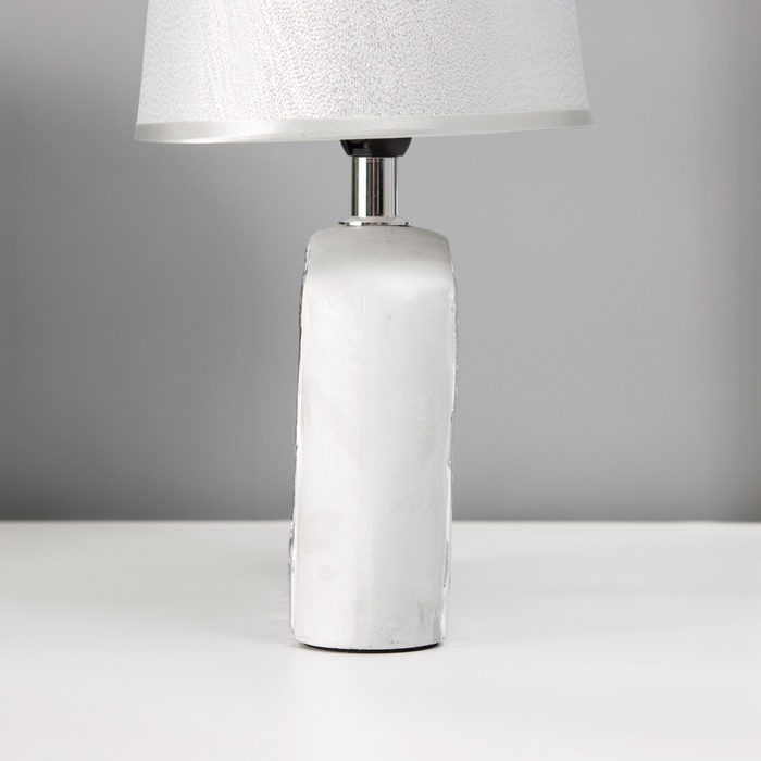 Настольная лампа с абажуром RISALUX &laquo;Океан&raquo;, Е14, 40 Вт, серебро, 20&times;15&times;30 см