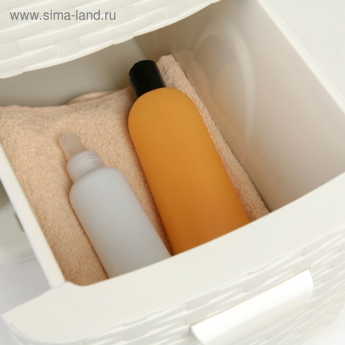 Комод узкий 3-х секционный &laquo;Ротанг&raquo;, цвет белый