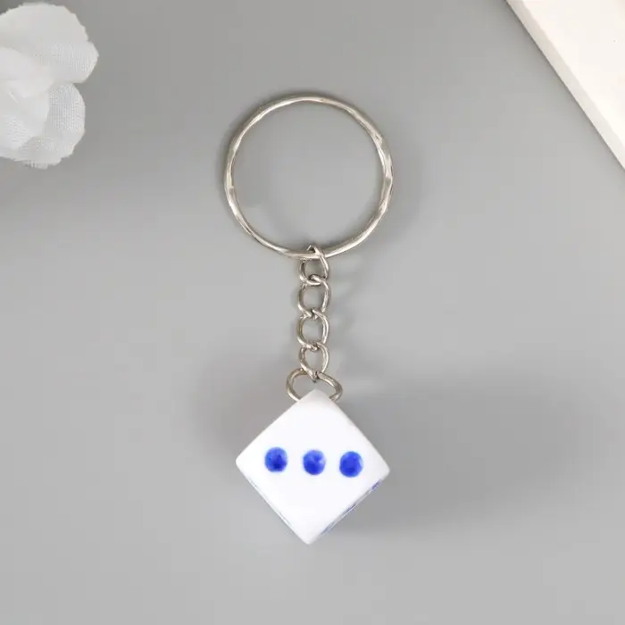 Брелок пластик "Кубик" 1,2х1,2х1,2 см