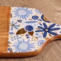 Доска разделочная прямоугольная "Васильки" дерево манго 41х18 см