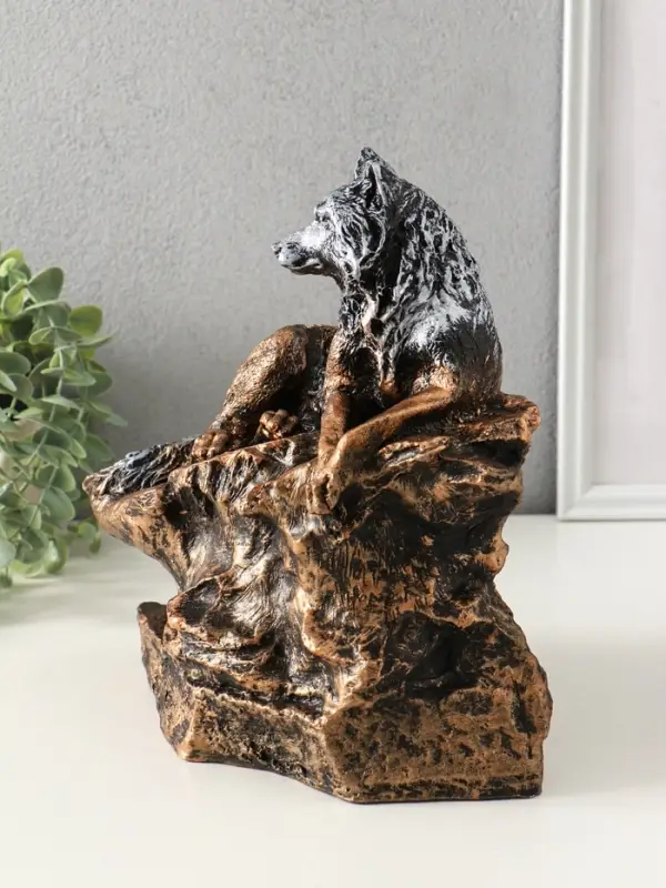 Копилка "Волк на скале" 16х28х27 см, бронза с серебром