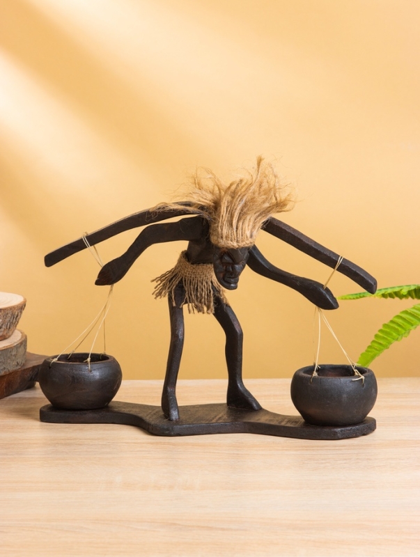 Сувенир &laquo;Абориген водонос&raquo;, 31&times;9&times;20 +/- 1 см, дерево