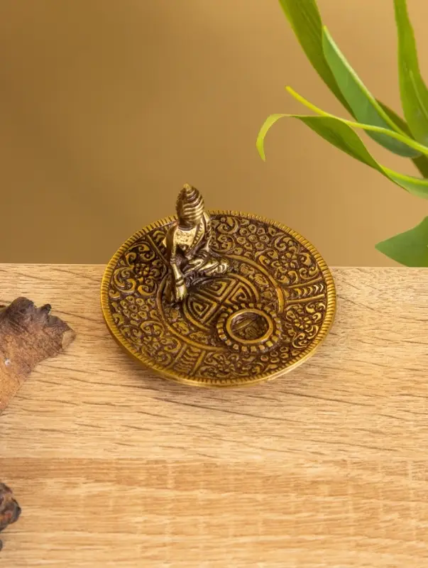 Подставка под благовония "Будда на тарелке" латунь 7 см