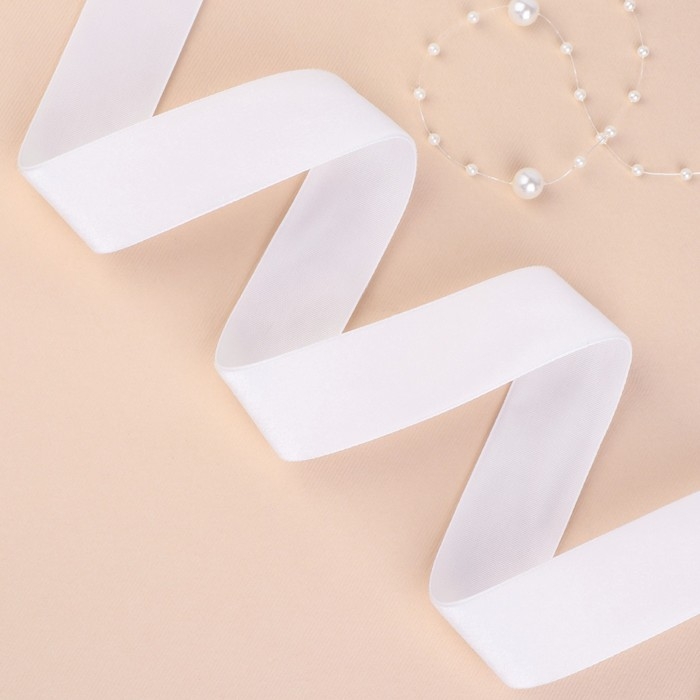 Лента бархатная, 25 мм, 18 &plusmn; 1 м, цвет белый №01