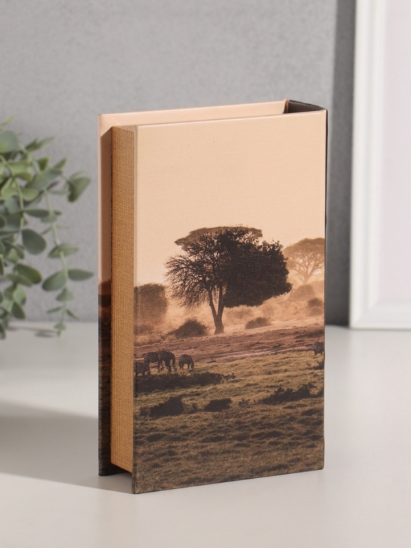Сейф-книга дерево кожзам "Сафари в Африке" 21х13х5 см