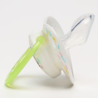 Соска - пустышка силиконовая ортодонтическая &laquo;Кошечка&raquo;, от 0 мес., с колпачком, цвет желтый