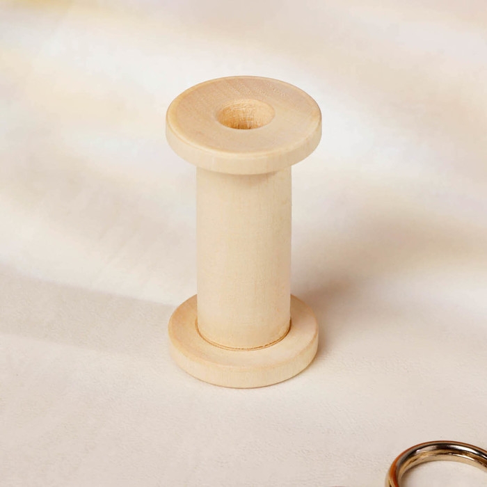 Заготовка для творчества Катушка 4 , 5,5хd3см, втулка 2см, отверстие 1см