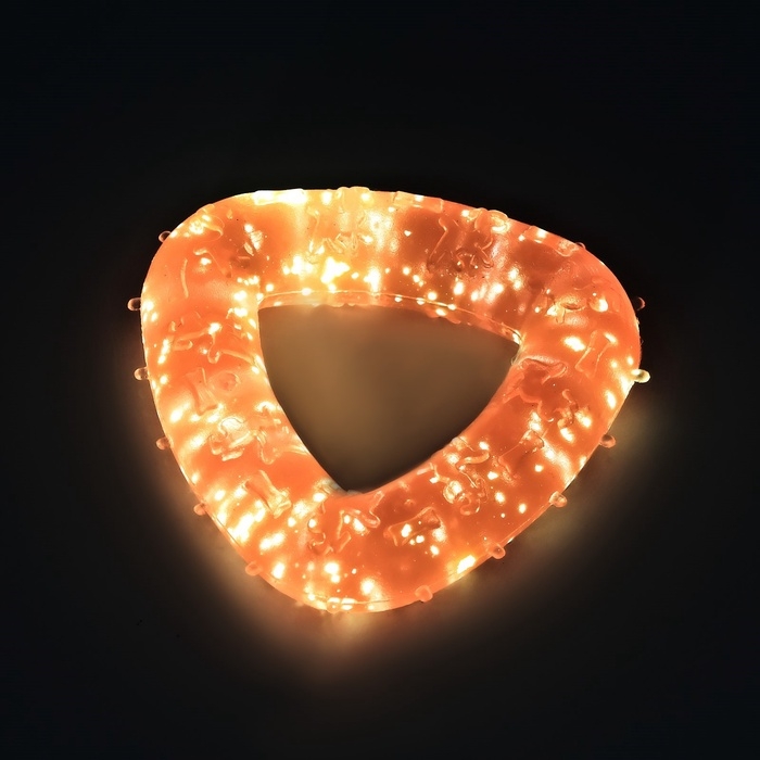 Игрушка для собак жевательная светящаяся в темноте &laquo;Треугольник&raquo;, 7 х 7 см