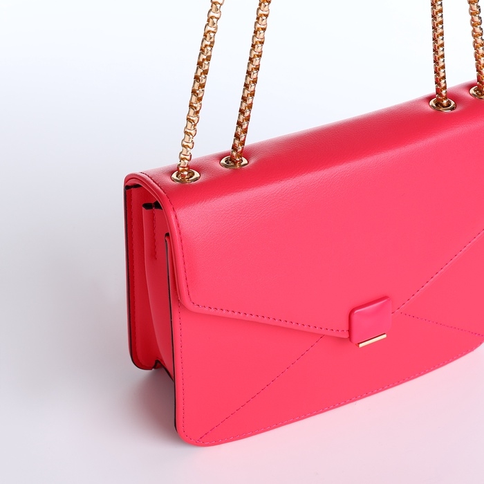 Сумка женская на магните, маленький размер, цвет розовый