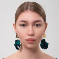 Серьги ассорти &laquo;Ветер&raquo; мятые треугольники, цвет зелёный