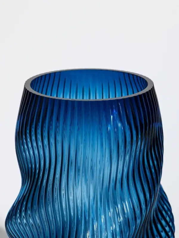 Ваза стекло настольная "Ванесса" волны, 24х12 см, синий