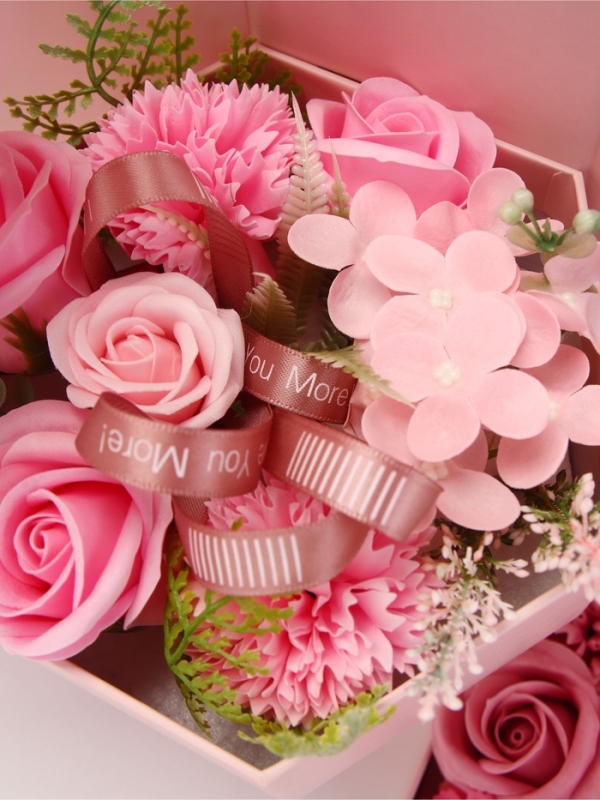 Трехуровневания мыльная композиция розовая