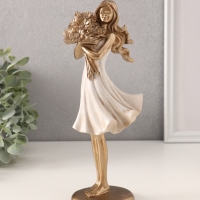 Сувенир полистоун "Девушка с охапкой подсолнухов" 9,5х7х23,5 см