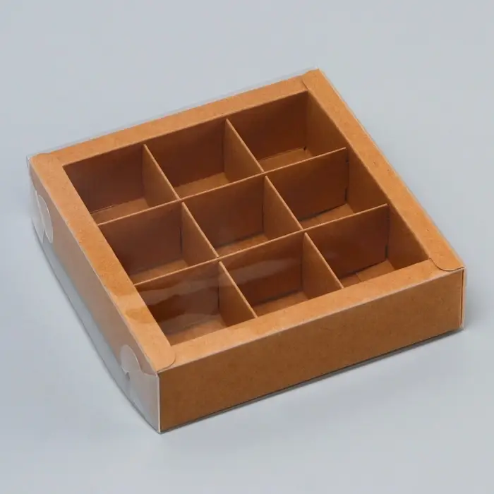 Коробка для 9 конфет, 13.7&times;13.7&times;3.5 см