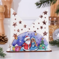 Салфетница "Дед Мороз и Снегурочка с подарками", 13,5&times;3,1&times;6 см