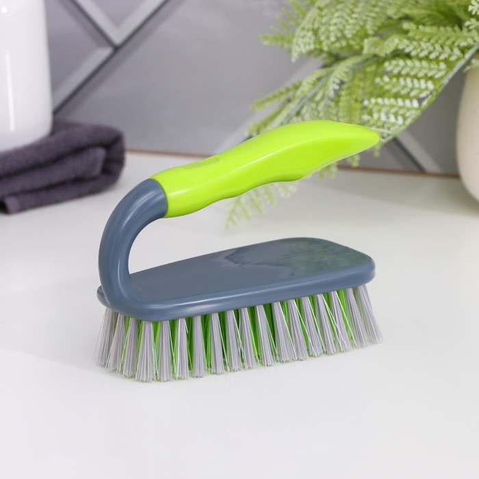 Щётка - утюжок Доляна Green day, 15,5&times;6,5&times;10 см, анатомическая ручка