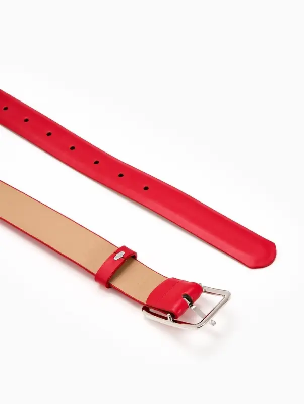 Ремень жен 05-01-02-01, Июнь2505, 3*0,3*110 см, без винта, пряж мат металл, 1 прокол, красн   109031