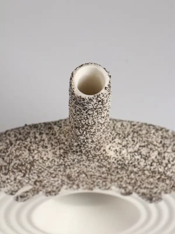 Ваза настольная керамика "Паскуаль" 26,5х20 см, бело-серый