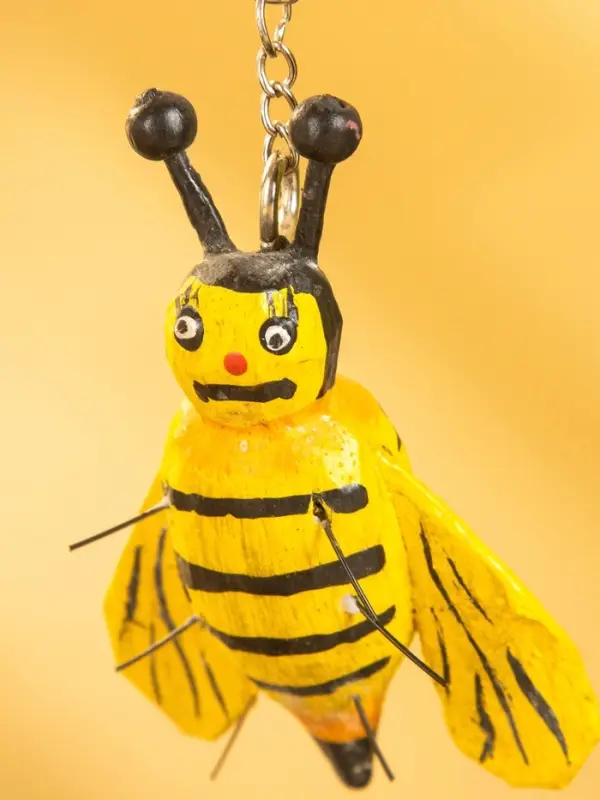 Брелок "Пчёлка" 10х7х3 см, дерево