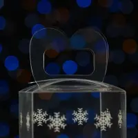 Коробка подарочная новогодняя складная ПВХ &laquo;Снежинки&raquo; 12&times;7&times;7 см