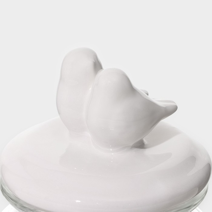 Банка стеклянная для сыпучих продуктов с керамической крышкой Доляна &laquo;Голубки&raquo;, 500 мл, 11&times;17 см