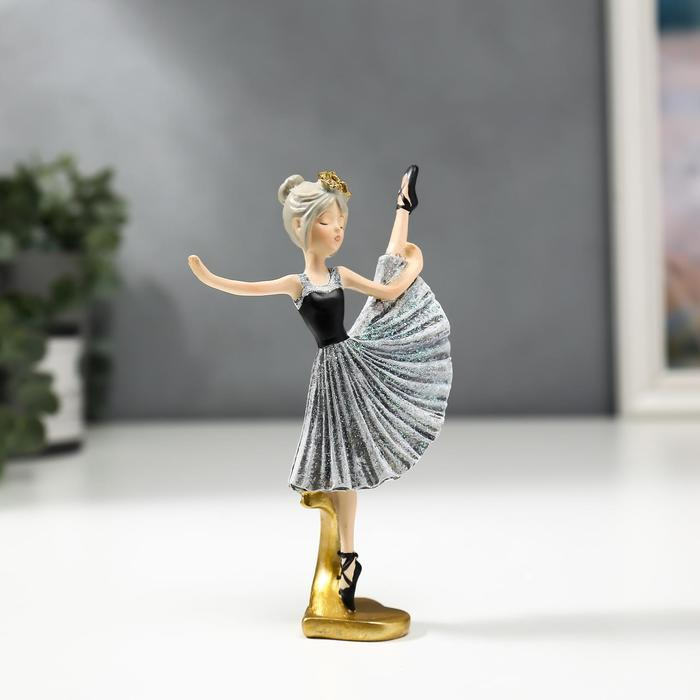 Сувенир полистоун "Девочка-балерина в серо-чёрном платье и чёрных пуантах" 13х3х8 см