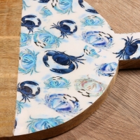 Доска разделочная круглая "Крабы" дерево манго 36х28 см