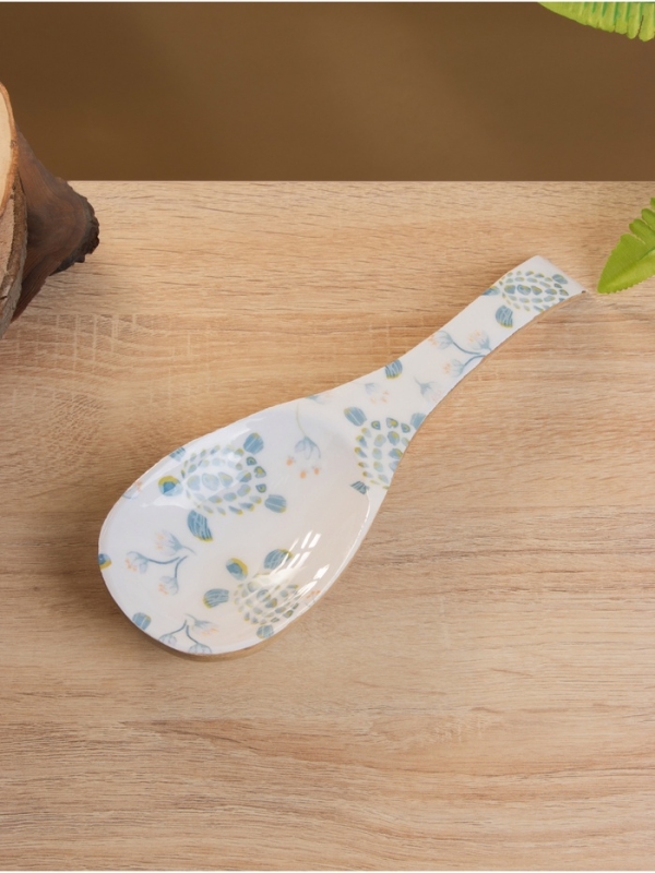 Подставка под ложку "Черепаха и цветы" дерево манго 25,5х9х3,8 см