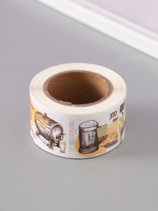 Наклейка бумага "Пиво" 3х5 см 200 шт в рулоне