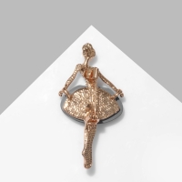 Брошь &laquo;Балерина&raquo;, цвет фиолетовый в золоте