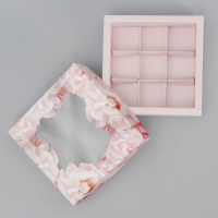 Коробка для конфет, кондитерская упаковка, 9 ячеек, &laquo;Нежность&raquo;, 14.7 х 14.7 х 3.5 см