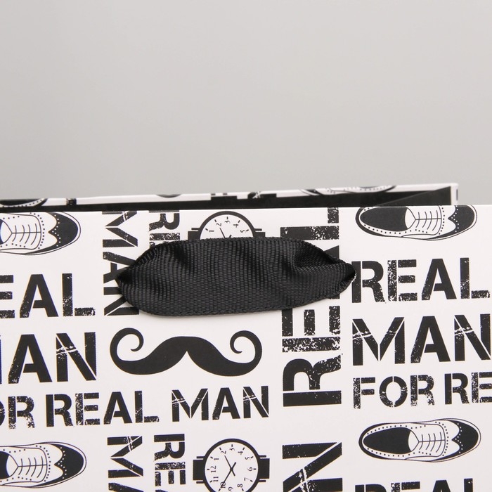 Пакет подарочный ламинированный вертикальный, упаковка, &laquo;С характером&raquo;, MS 18 х 23 х 10 см