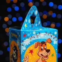 Коробка новогодняя подарочная складная &laquo;Простоквашино&raquo; 11&times;11&times;17.2 см