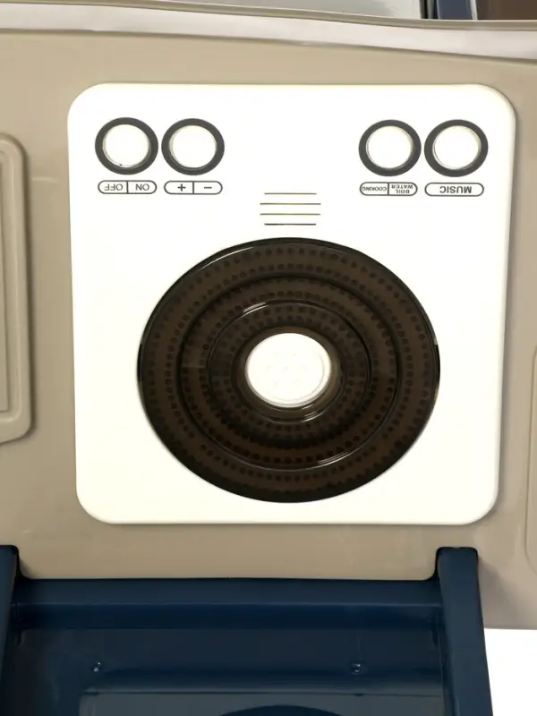 Игровой набор" Кухня" 22 предмета, вода из крана, 46 см