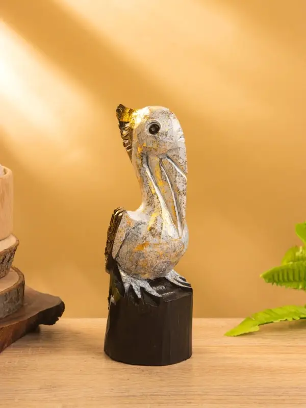 Сувенир интерьерный "Пеликан" 7х7х20 см, дерево, цв. белый с золотом