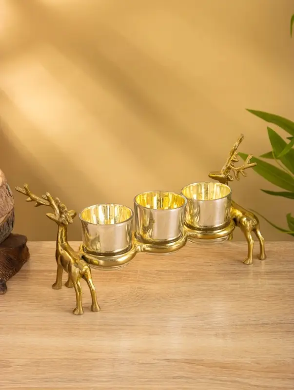 Подсвечник на 3 свечи &laquo;Оленята&raquo;, 29&times;8&times;13 см, алюминий