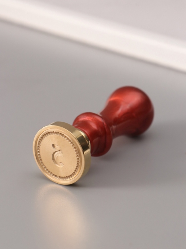 Печать для сургуча с пластиковой ручкой "Классика цифра 5" 2,5х2,5х6,3 см