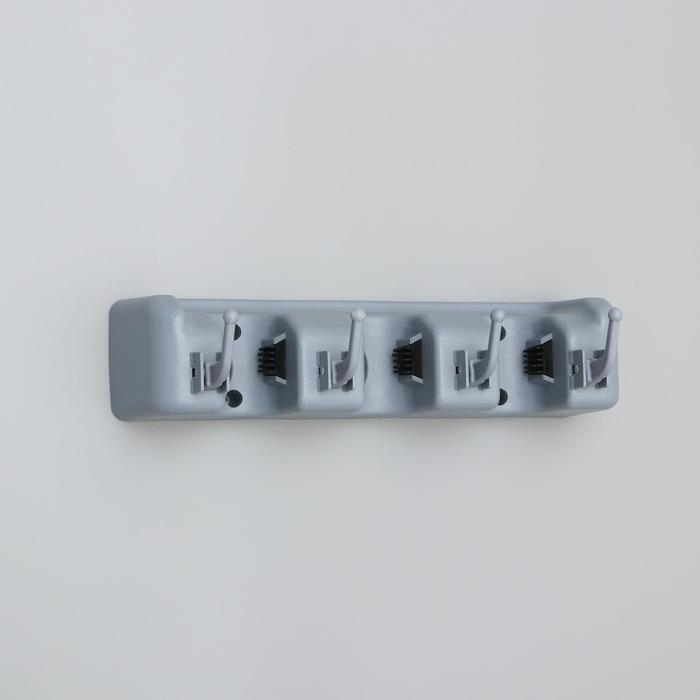 Держатель для уборочного инвентаря с крючками Доляна, 26&times;6&times;10 см, цвет серый