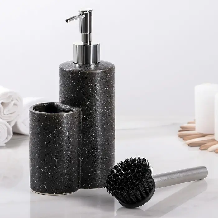 Дозатор для моющего средства с щёткой &laquo;Минимал&raquo;, цвет чёрный