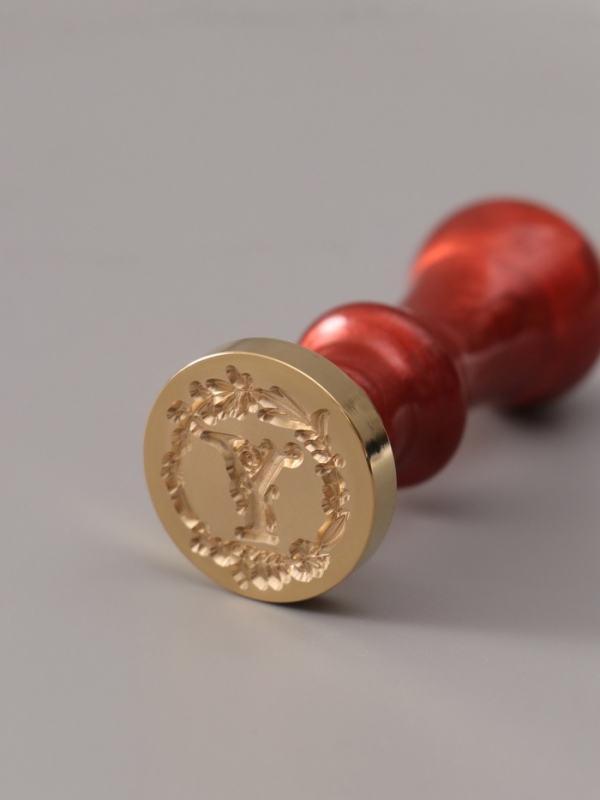 Печать для сургуча с пластиковой ручкой "Венок с буквой Y" 2,5х2,5х6,3 см