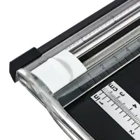 Резак для бумаги роликовый А4, до 3 листов,безопасное лезвие, длина реза 300мм,корпус черный